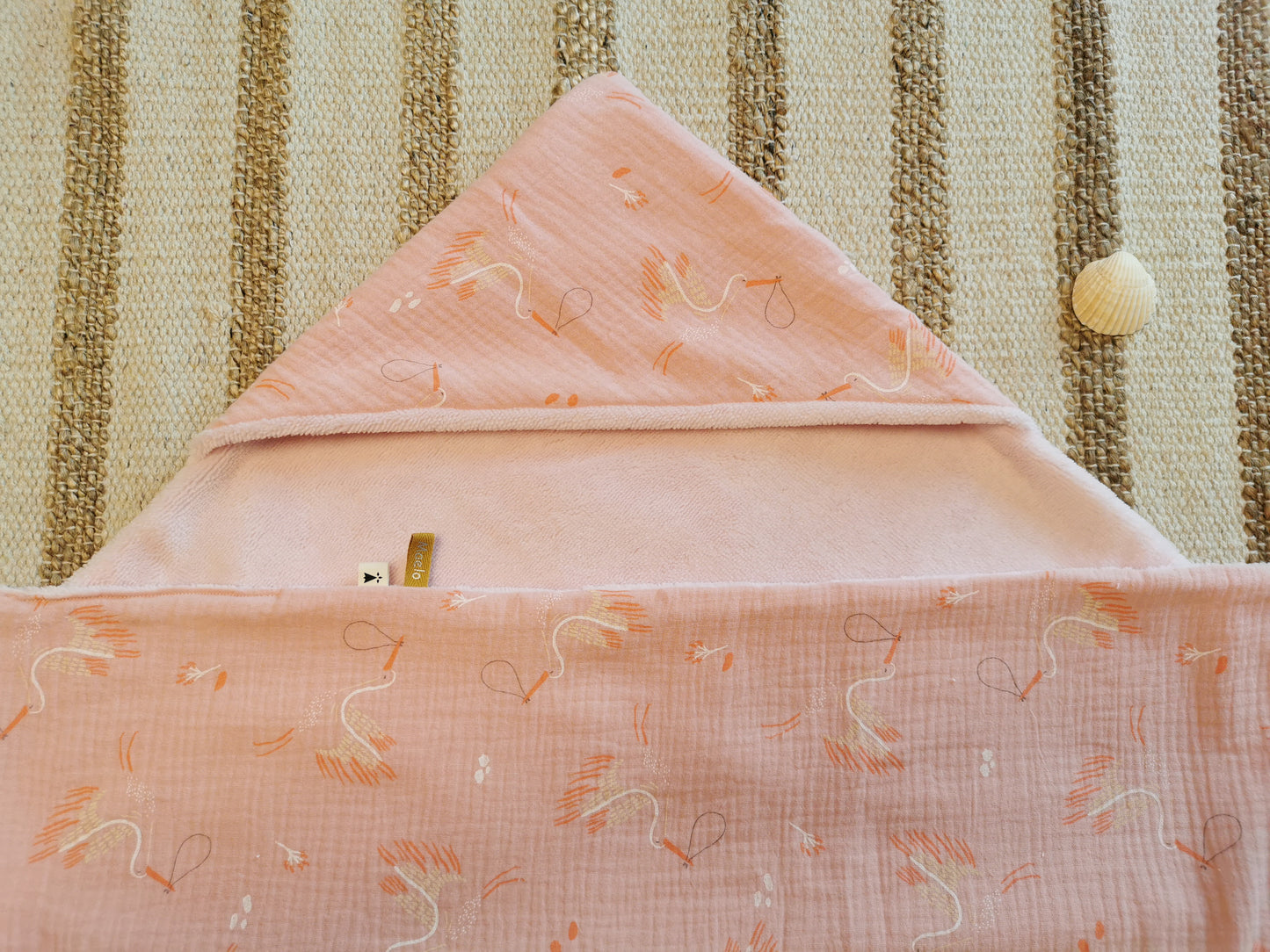 Cape / serviette de bain bébé motifs cigogne