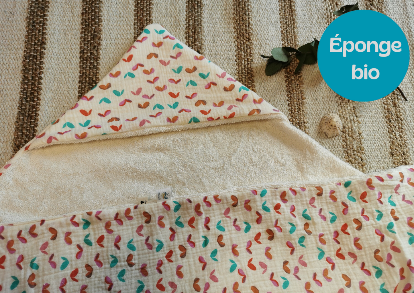 Cape / serviette de bain bébé motifs cœur écru