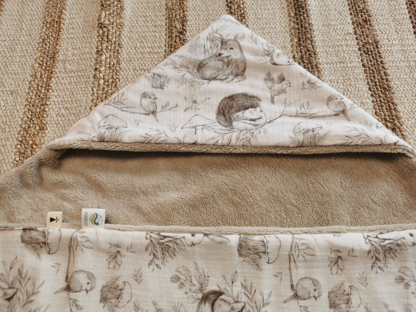 Cape / serviette de bain bébé motifs animaux de la forêt