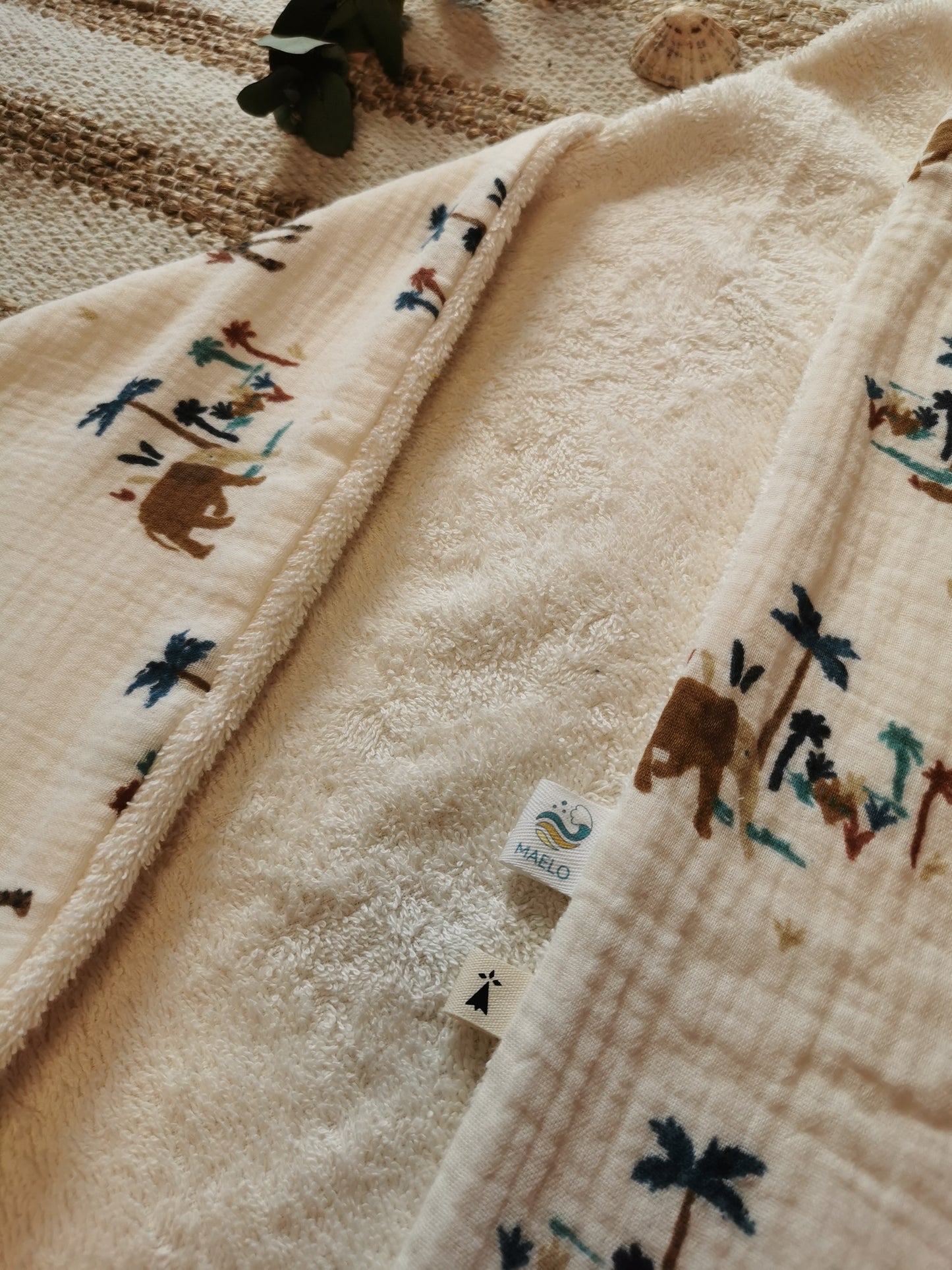 Cape / serviette de bain bébé motifs savane