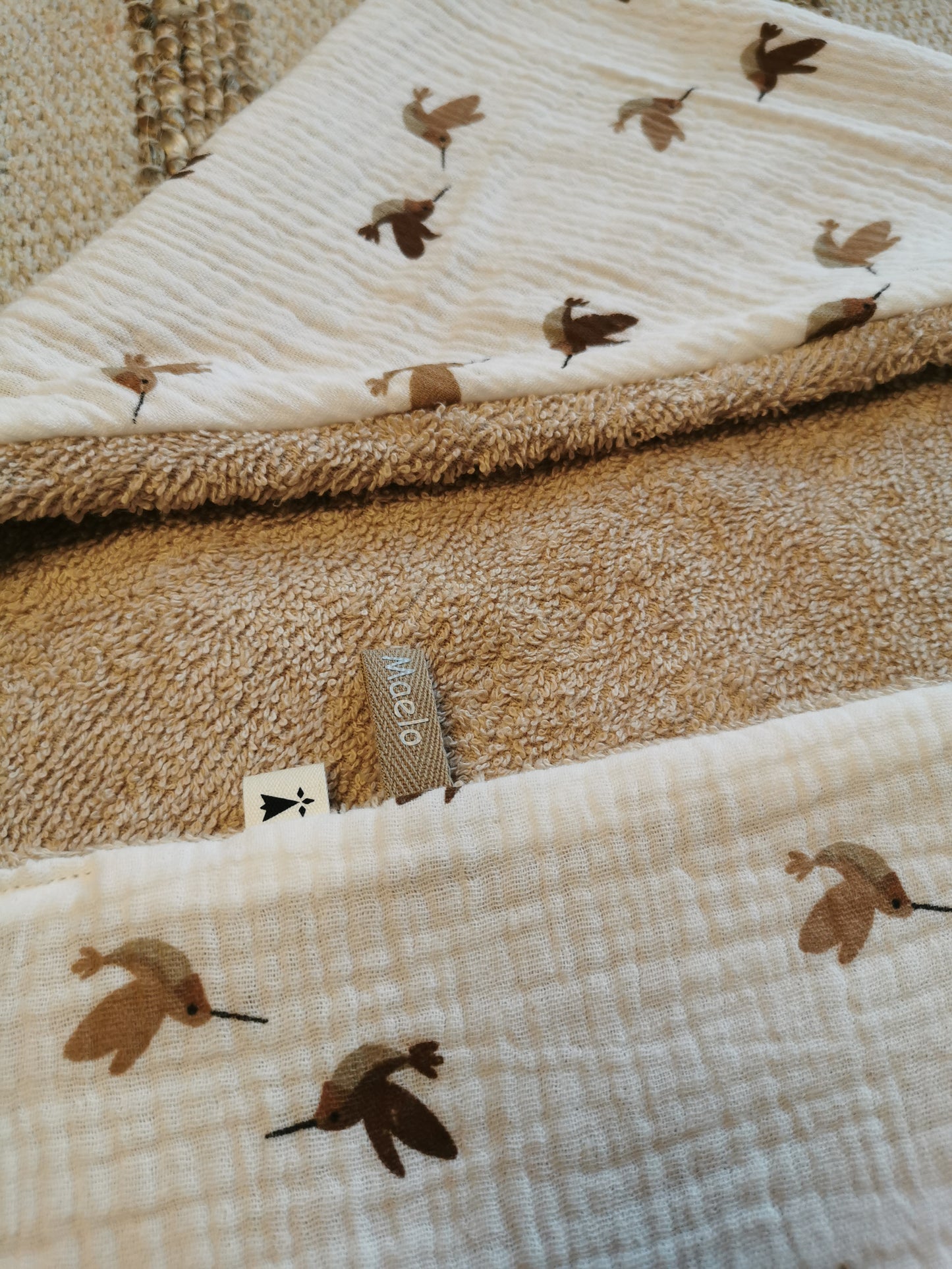 Cape / serviette de bain bébé motifs oiseaux