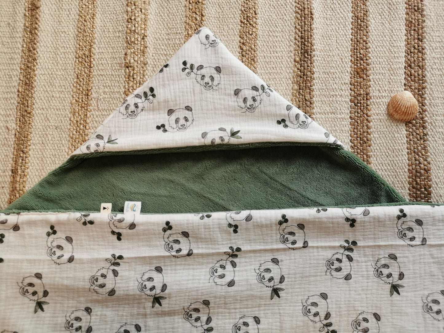 Cape / serviette de bain bébé motifs panda