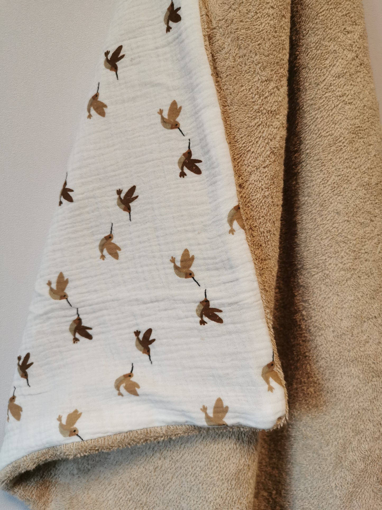 Cape / serviette de bain bébé motifs oiseaux