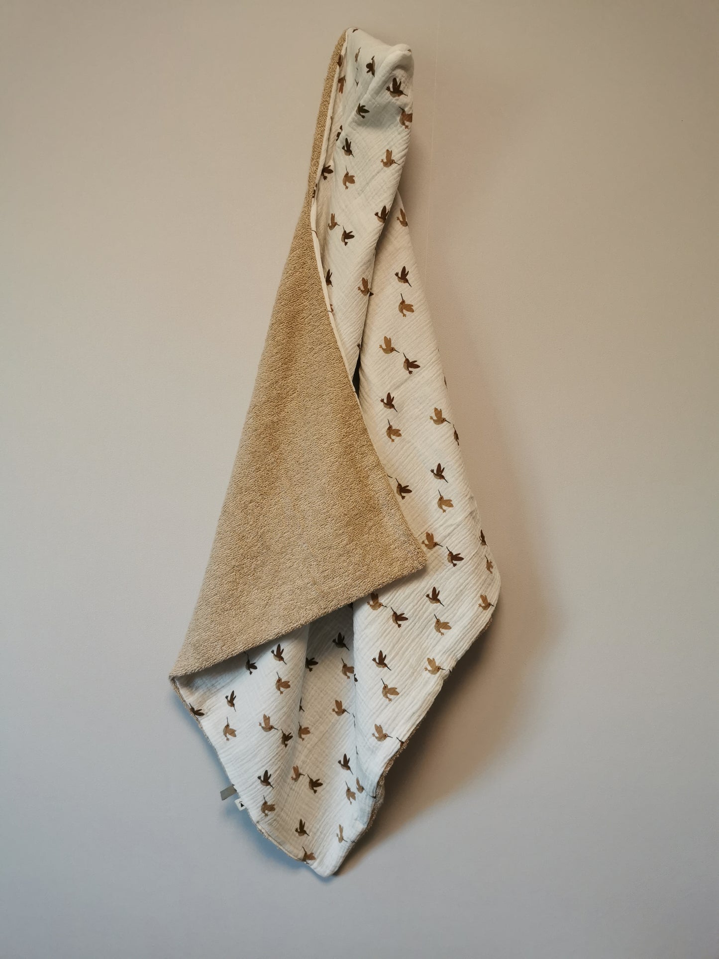 Cape / serviette de bain bébé motifs oiseaux